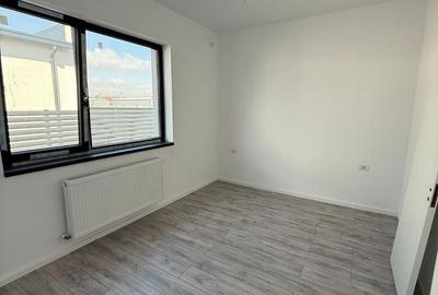 Casă cu 4 camere cu Teren 300 Mp în Clinceni - 3