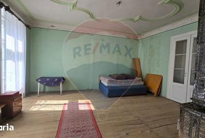 Casă cu 3 camere cu Teren 847 Mp în Central - 2