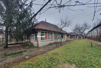 Casa cu teren aferent - 2