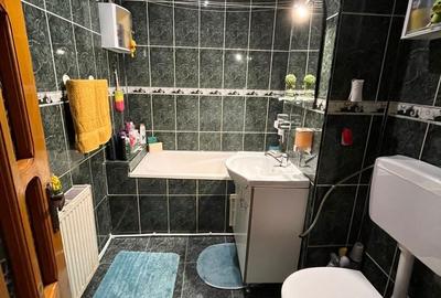 Apartament cu 3 camere decomandat în Broșteni - 4