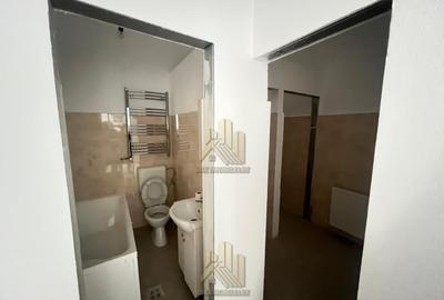 Casa/Vila de vanzare in Moieciu de jos, Drumul Carului 10 camere - 15