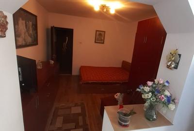 Apartament cu 3 camere decomandat, mobilat în Dârste - 5