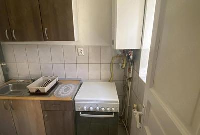 Garsonieră nedecomandată în Soarelui - 2