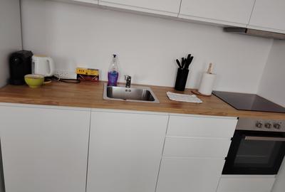 Apartament cu 3 camere decomandat în Exterior Vest