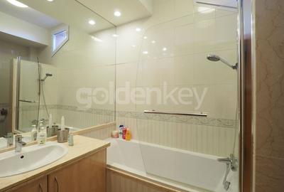 Vila cocheta cu 6 camere, piscina comuna si loc de joaca - 18