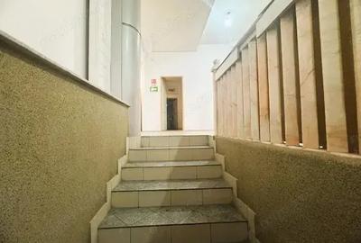 Spațiu comercial, de 175 mp, în Central - 11
