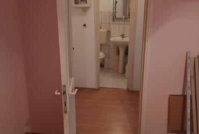Apartament cu 3 camere semidecomandat în Dărmănești - 3