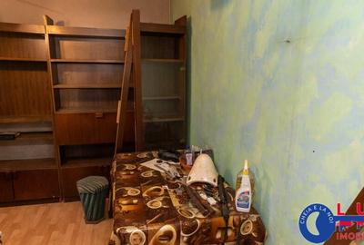 ID 6649 Teren cu casa - Zona CENTRALA - Strada Vlad ?epe? - 11