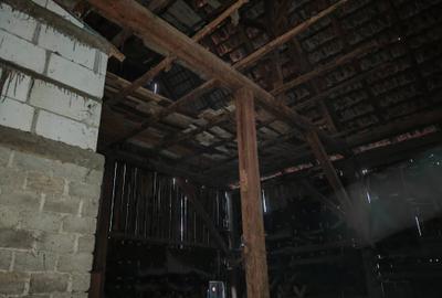 Casa 6 camere libera la vanzare RASNOV - 21