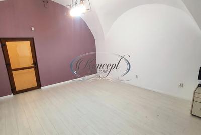 Birou in cladire istorica cu terasa si boxa, strada Eroilor - 4