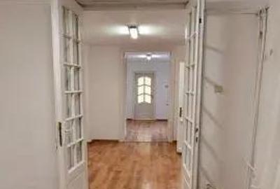 Casă cu 6 camere cu Teren 73 Mp în Dacia