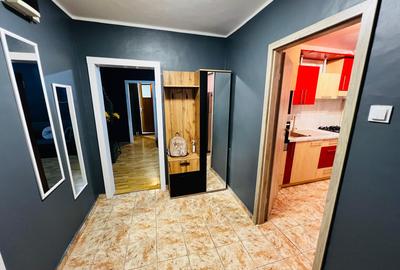 Apartament cu 3 camere decomandat, mobilat în Titan - 2