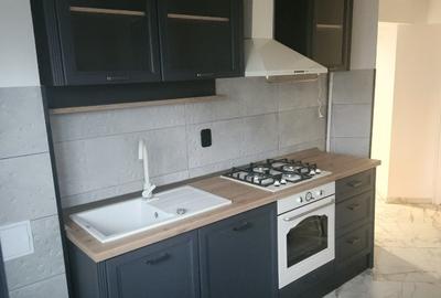 Apartament 2 camere , intersectia Mosilor cu Eminescu , decomandat - 10