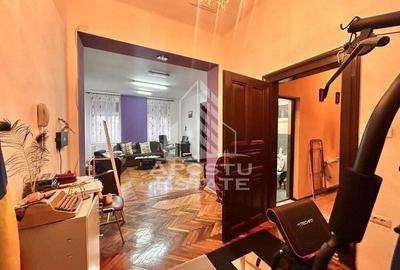 Apartament spa?ios 4 camere, 2 bai, parteer inalt in Piata Maria - 2