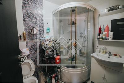 Apartament cu 3 camere decomandat în Central - 1