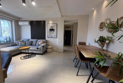Apartament cu 2 camere semidecomandat în Romană