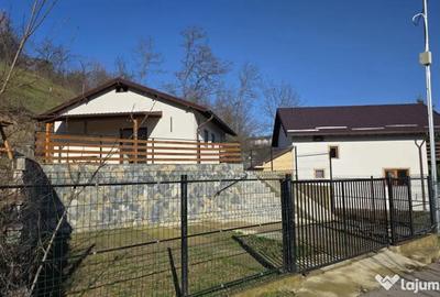 Casă cu 3 camere cu Teren 1890 Mp în Central - 15