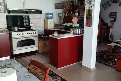 Casă cu 2 camere cu Teren 1535 Mp în Central - 6