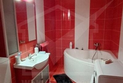 Apartament cu 3 camere semidecomandat, mobilat în Florești - 12