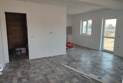 Casă individuală cu 3 camere cu Teren 300 Mp în Exterior Vest - 9