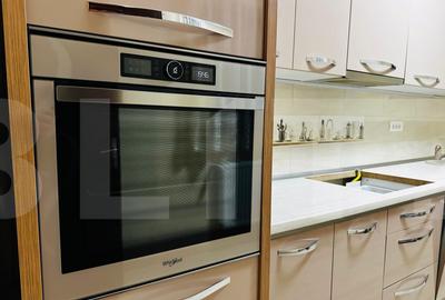 Casă cu 7 camere cu Teren 1100 Mp în Vladimirescu