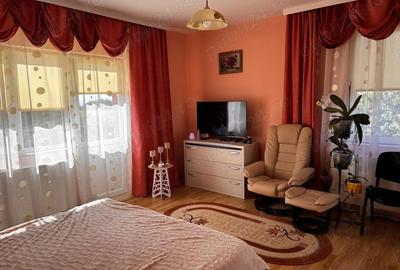 Casă cu 5 camere în Exterior Vest - 11