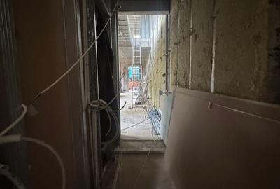 Casă cu 5 camere cu Canalizare în Dorobanți - 20