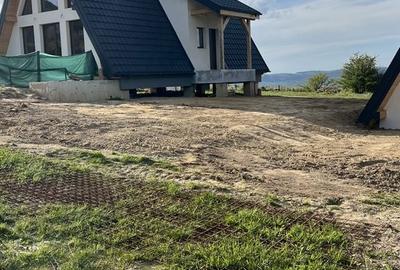 Casă cu 4 camere cu Canalizare în Central - 6