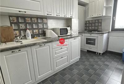 Apartament cu 2 camere decomandat, mobilat în Far - 2