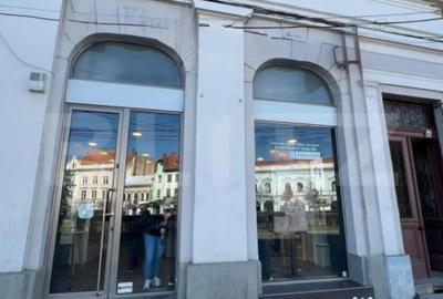 Spațiu comercial, de 70 mp, în Central