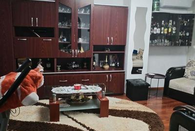 Apartament cu 3 camere decomandat în Central - 2
