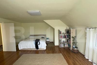 Casă cu 8 camere cu Teren 1940 Mp în Central