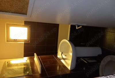 Vand in ora?ul Bumbe?ti Jiu apartament cu 3 camere, decomandat, etaj 2. - 3