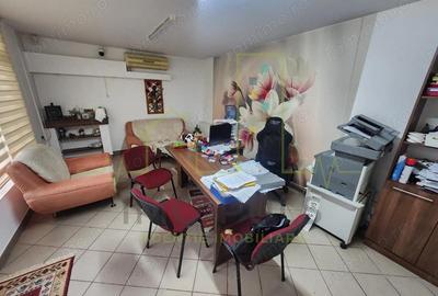 Casă cu 1 camere cu Teren 335 Mp în Fratelia