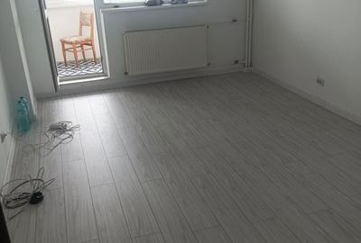 Apartament cu 3 camere decomandat în Dobroești - 2