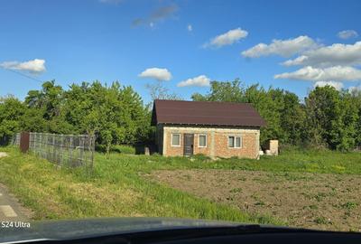 Casă cu 4 camere în Cuparu - 2