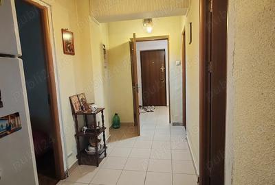 Apartament 4 camere Ultracentral, etaj 2, centrala, 2 balcoane - 3