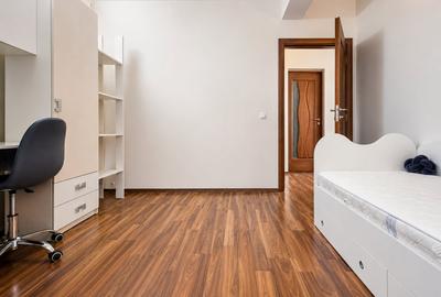 Apartament cu 3 camere semidecomandat, mobilat în Zorilor - 8