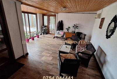 Vila+casa de vanzare in Constanta, zona Km 5 - 18