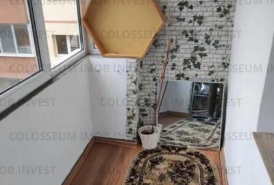 Apartament 3 camere, decomandat - zona Astra - 2