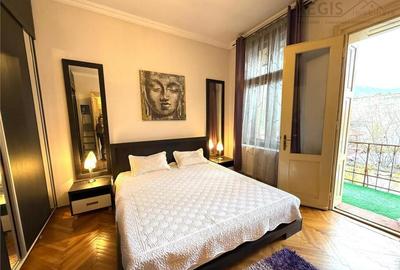 Apartament 2 camere cu terasa si curte iprivata n Centrul Br - 1