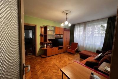 Apartament cu 3 camere decomandat în Iancului - 1