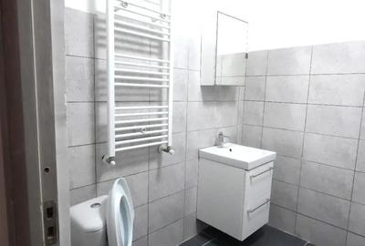 Apartament cu 3 camere decomandat în Central - 3