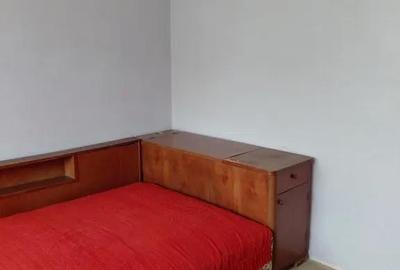 Apartament cu 2 camere decomandat în Micro 17