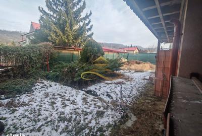 Casă cu 2 camere cu Teren 760 Mp în Mărgineni - 1