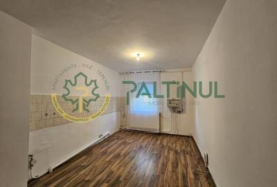 Apartament 3 camere de închiriat  Sibiu– zona Școala de Înot, parter, 2 băi - 4