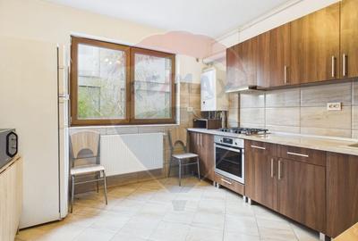 Apartament cu 3 camere decomandat, mobilat în Timpuri Noi - 9