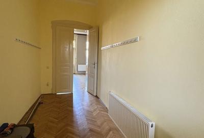 Apartament cu 4 camere în Central - 5