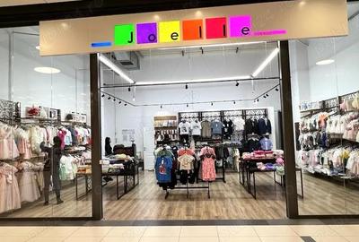 Spațiu comercial, de 120 mp, în Titan