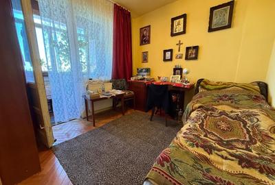 Apartament 4 camere, 85 mp, dispus pe 2 niveluri - Buziasului - COMISION 0% - 4